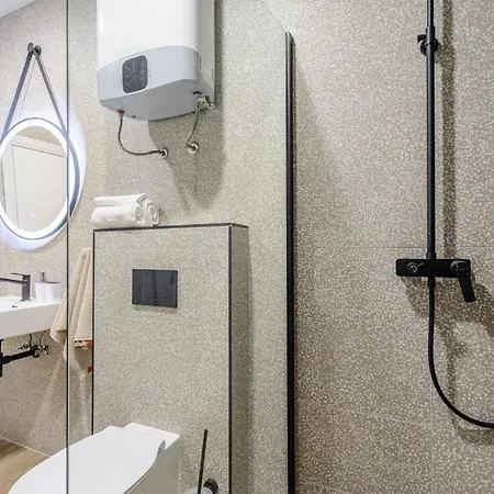 Dora And بيت ضيافة سوتيفان