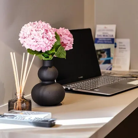 Dora And 3* سوتيفان