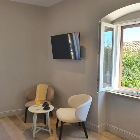 Dora And بيت ضيافة سوتيفان