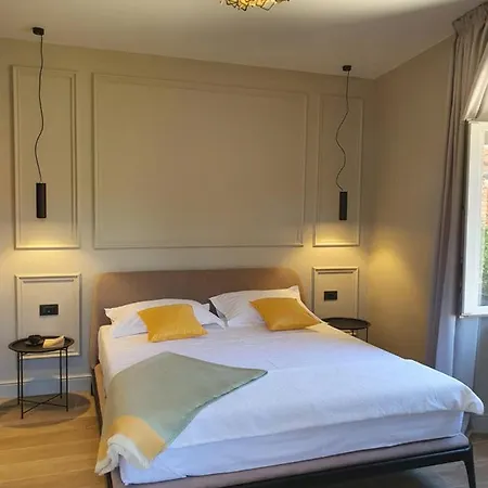 Dora And Vendégház Sutivan